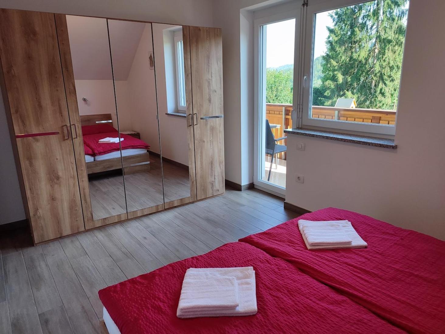 Apartments And Wellness Jelovca Radovljica Exterior foto